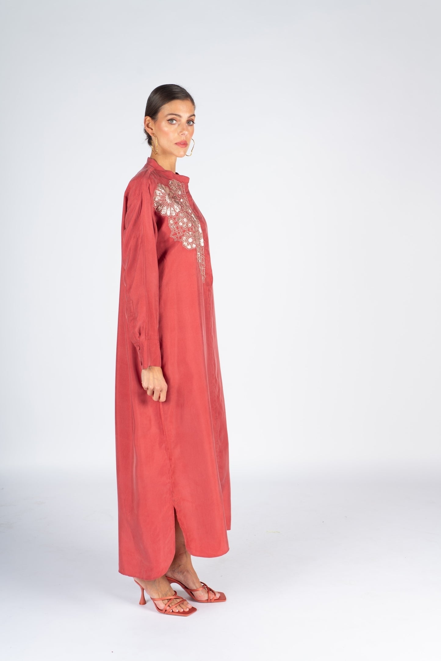 ماو ارابيسك حرير