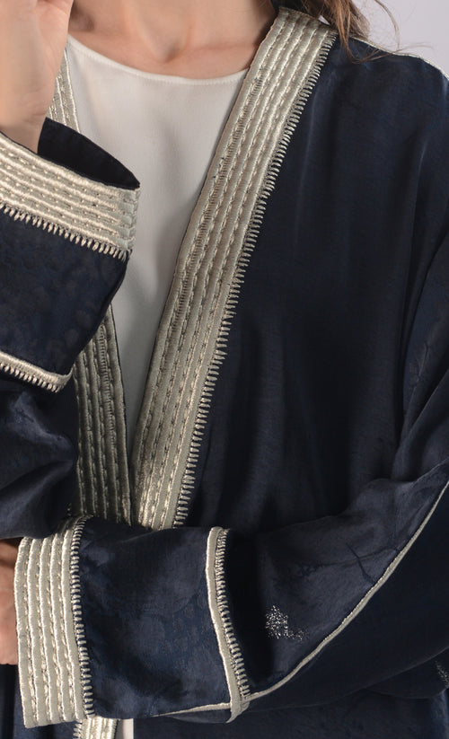 Load image 1 in gallery view