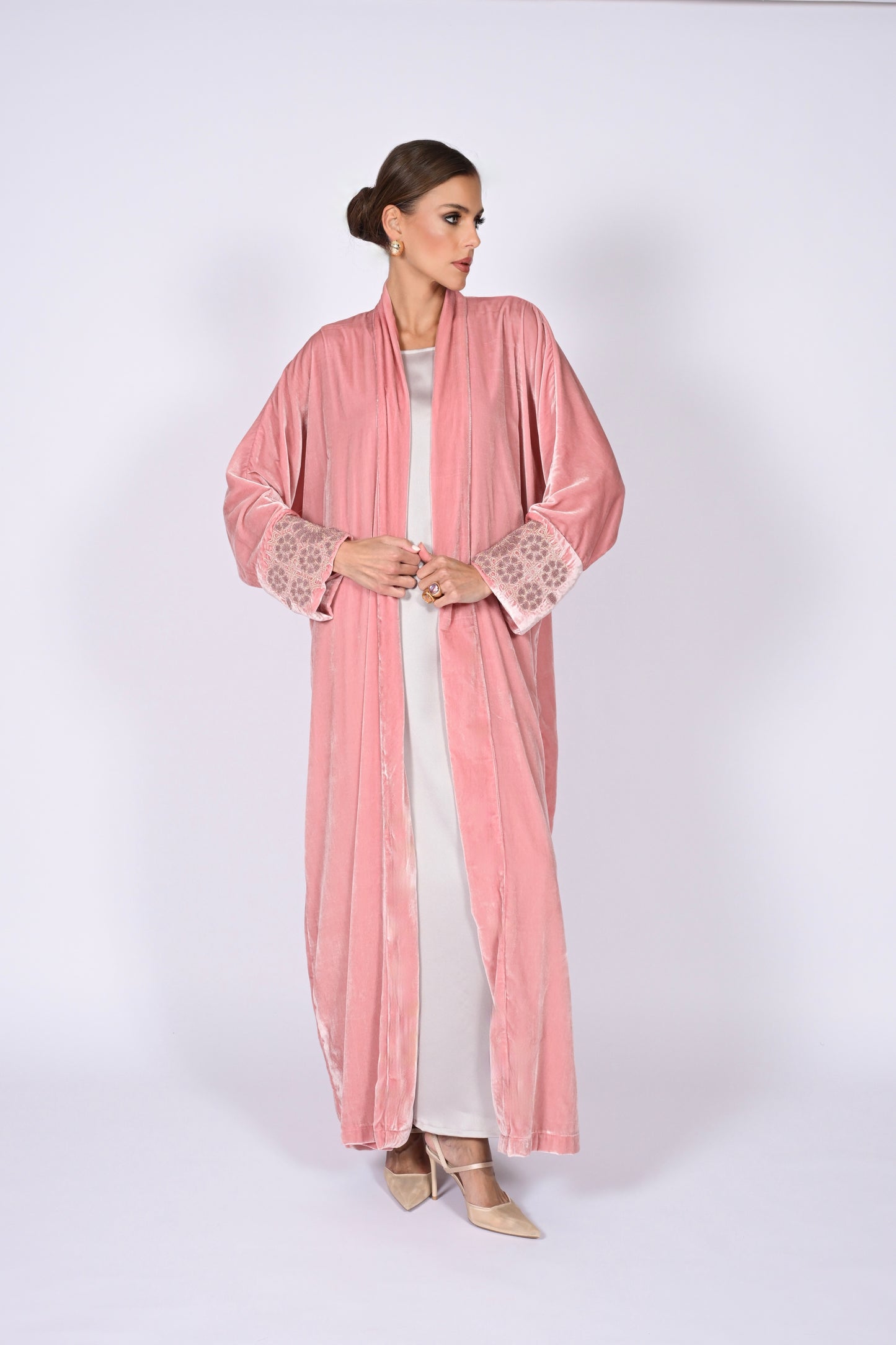 MADAWI VELVET ABAYA