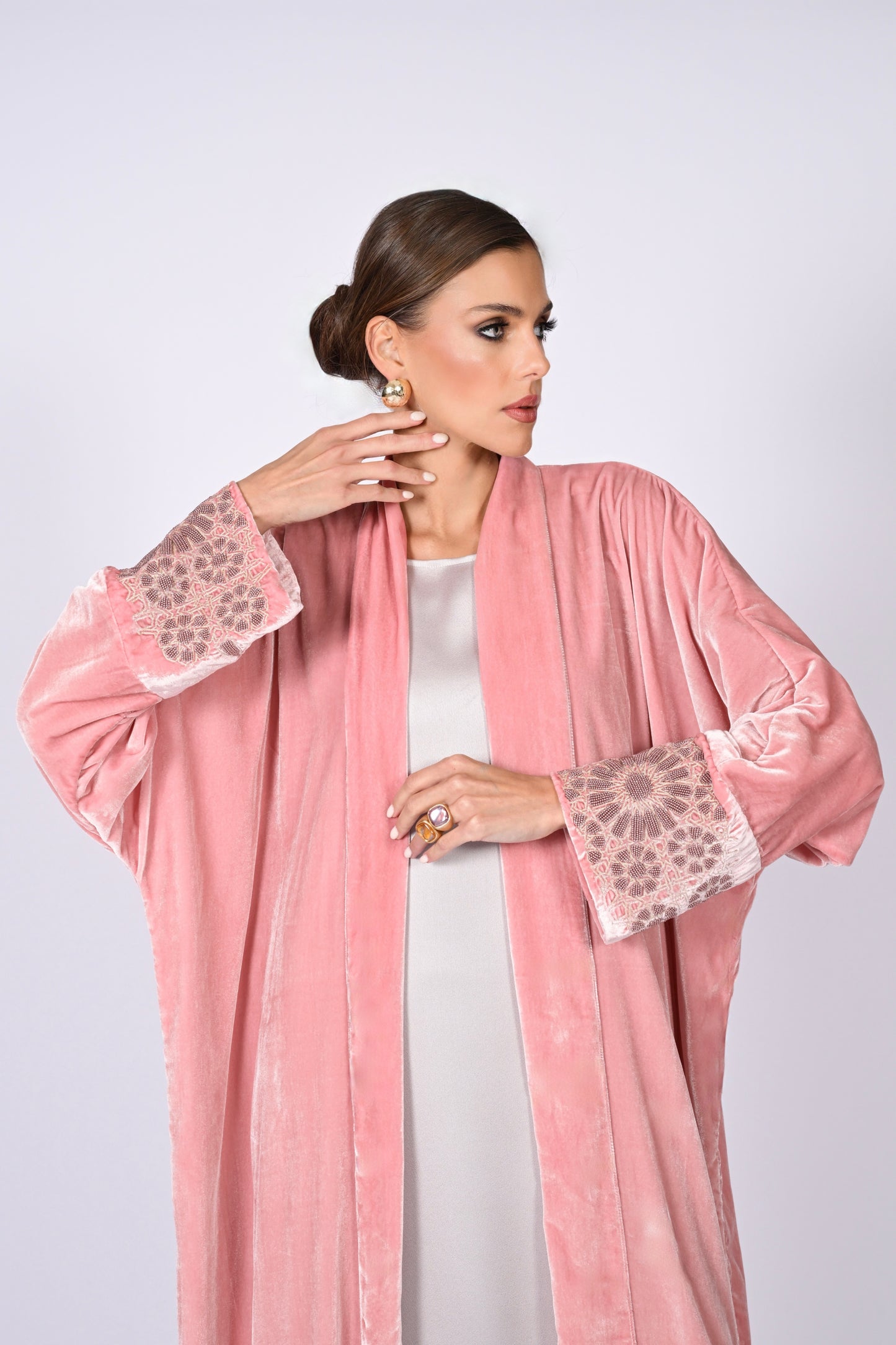 MADAWI VELVET ABAYA
