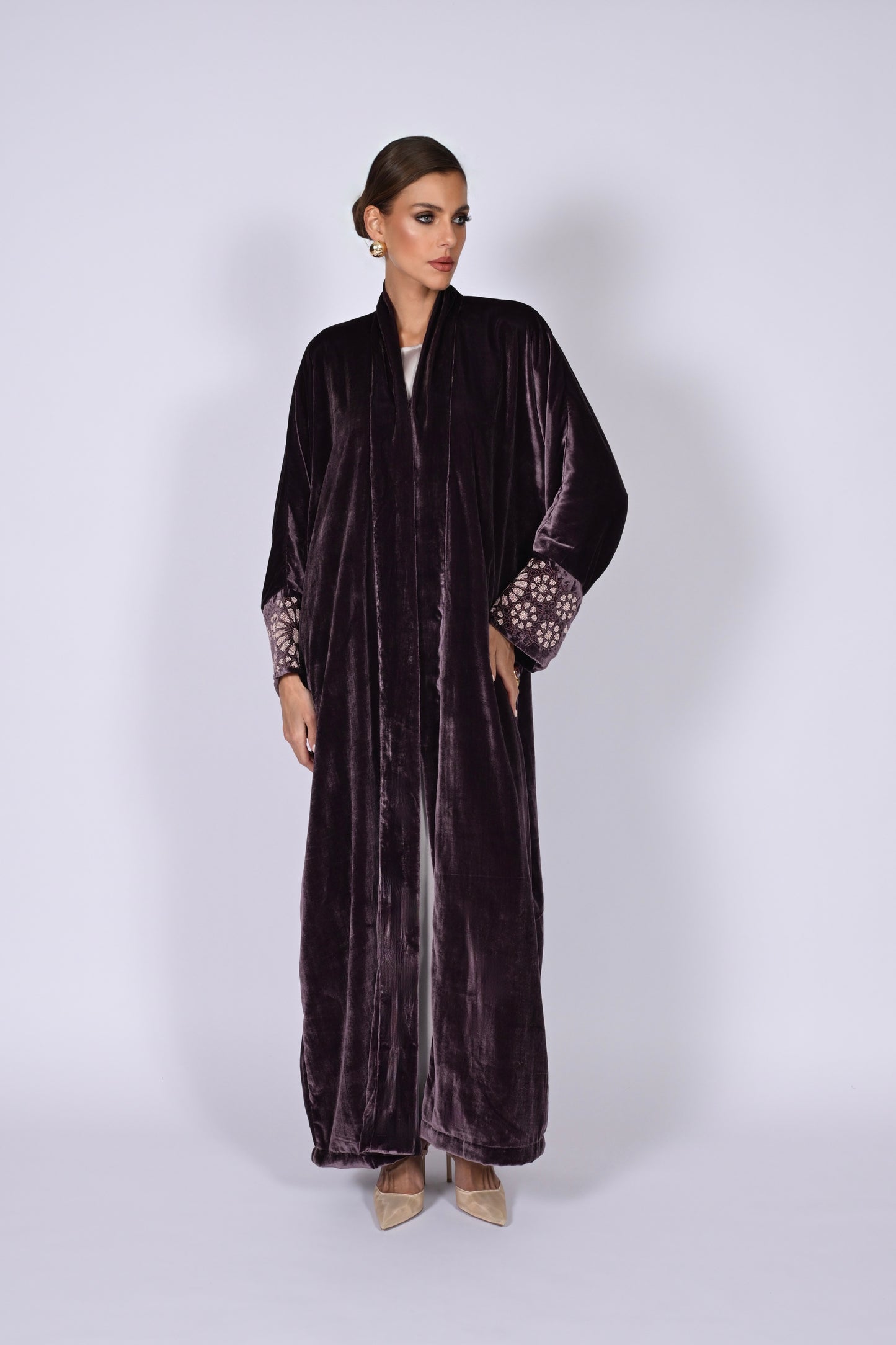 MADAWI VELVET ABAYA