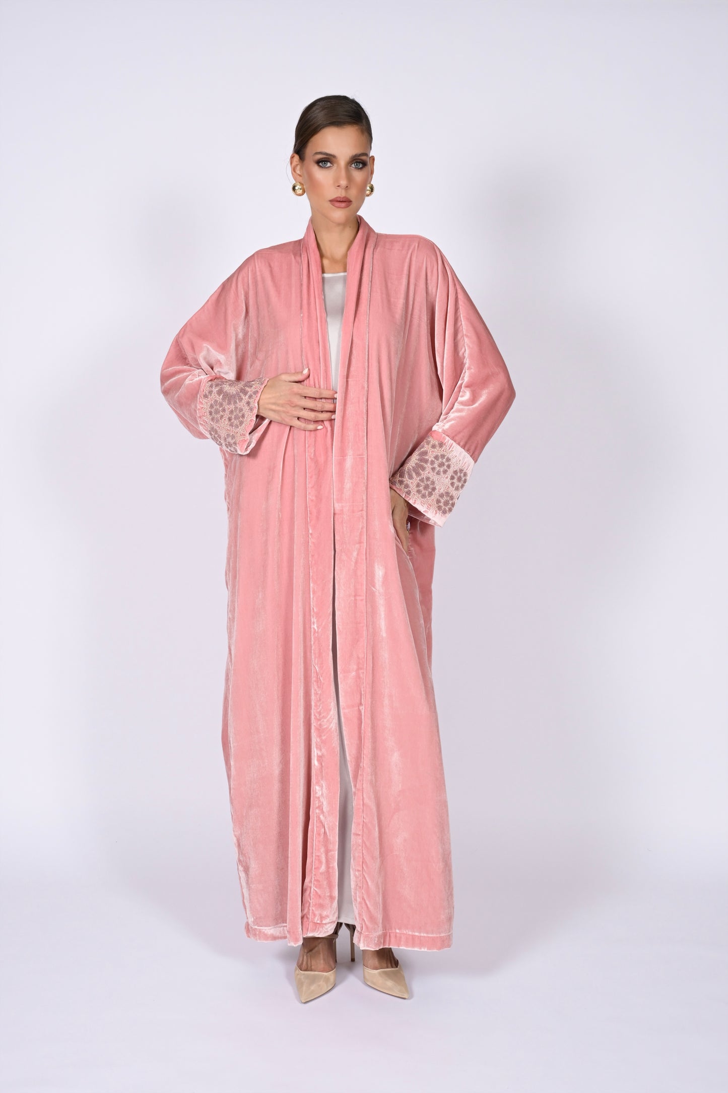 MADAWI VELVET ABAYA