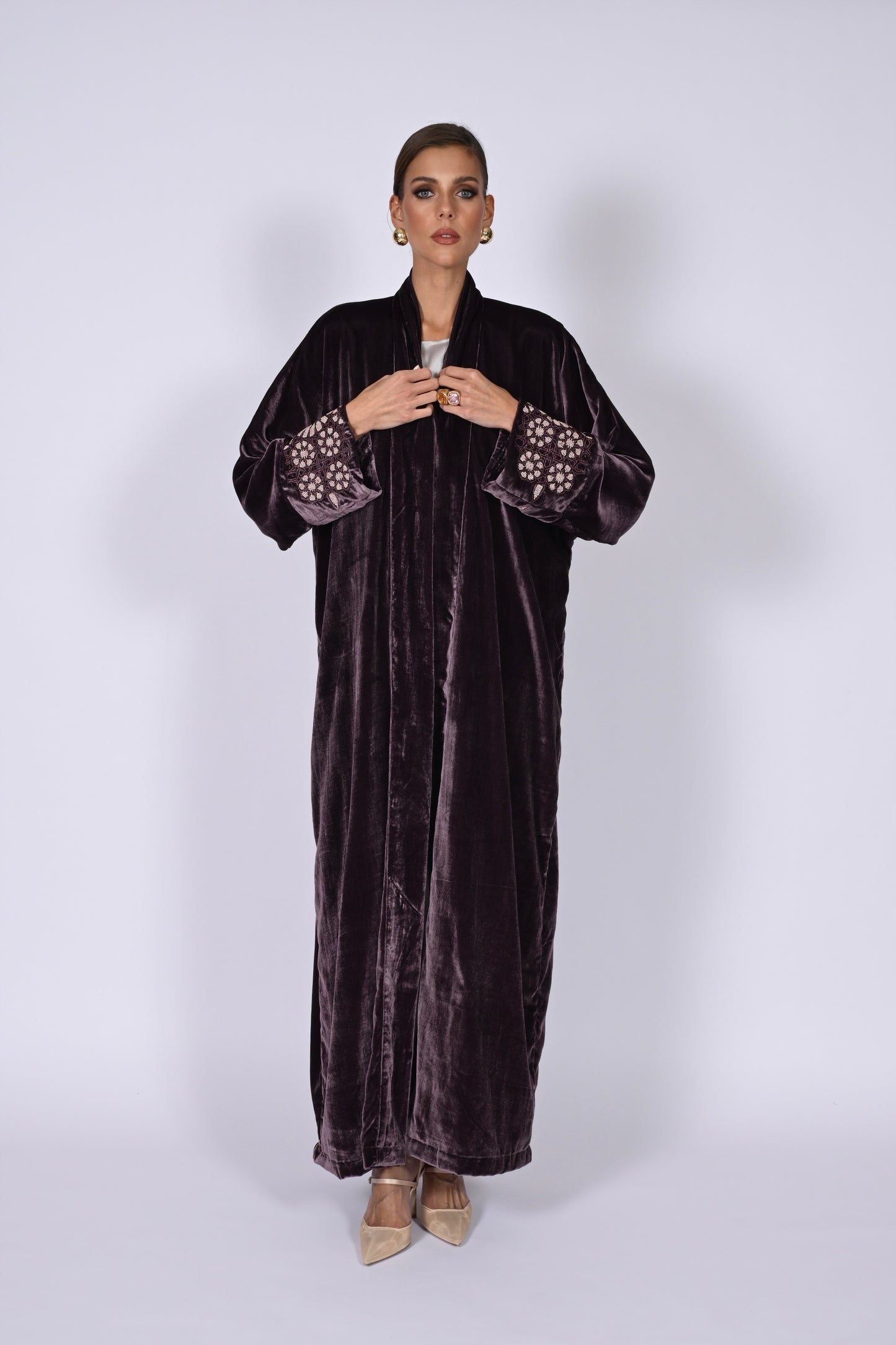 MADAWI VELVET ABAYA