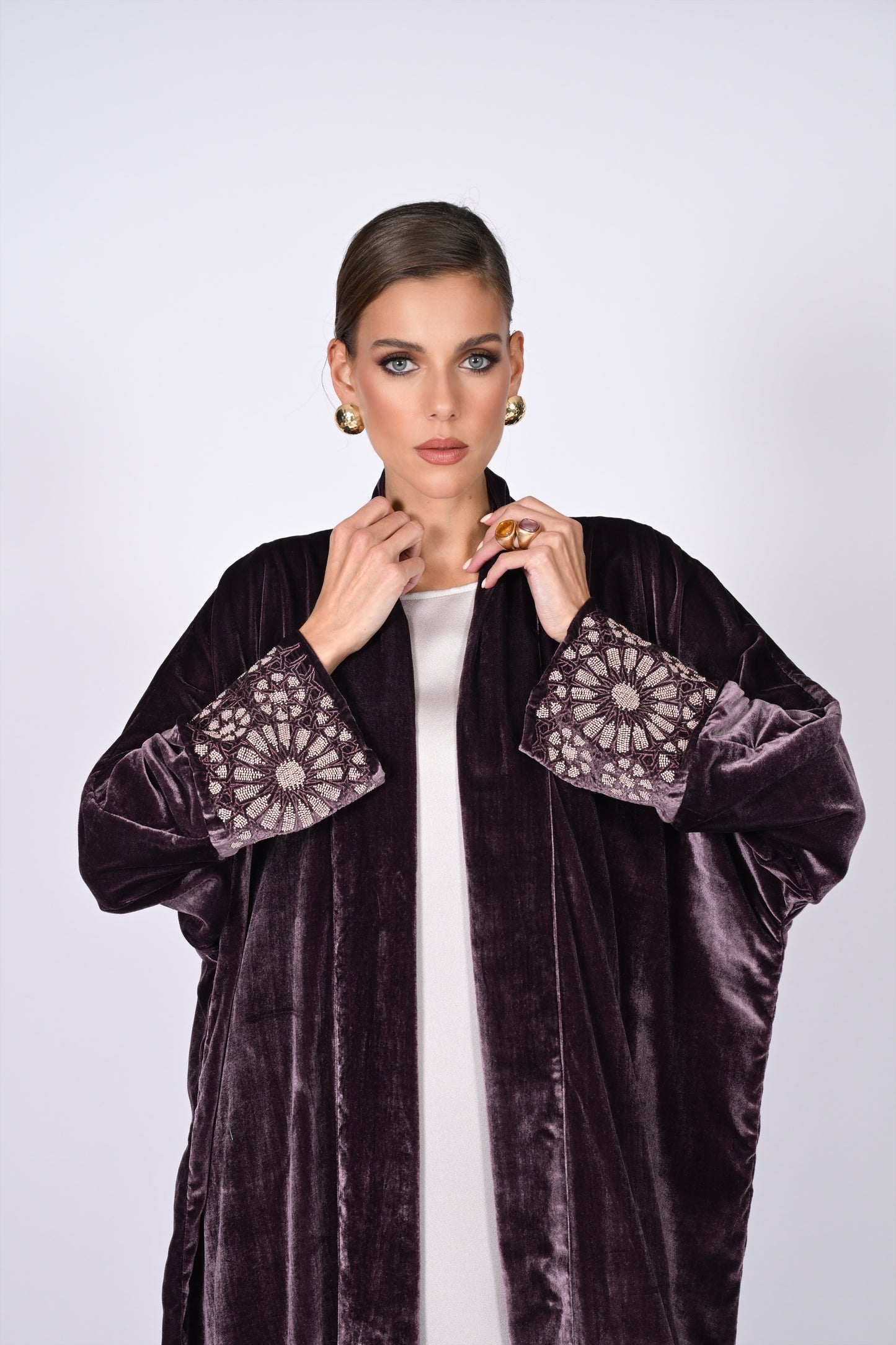 MADAWI VELVET ABAYA