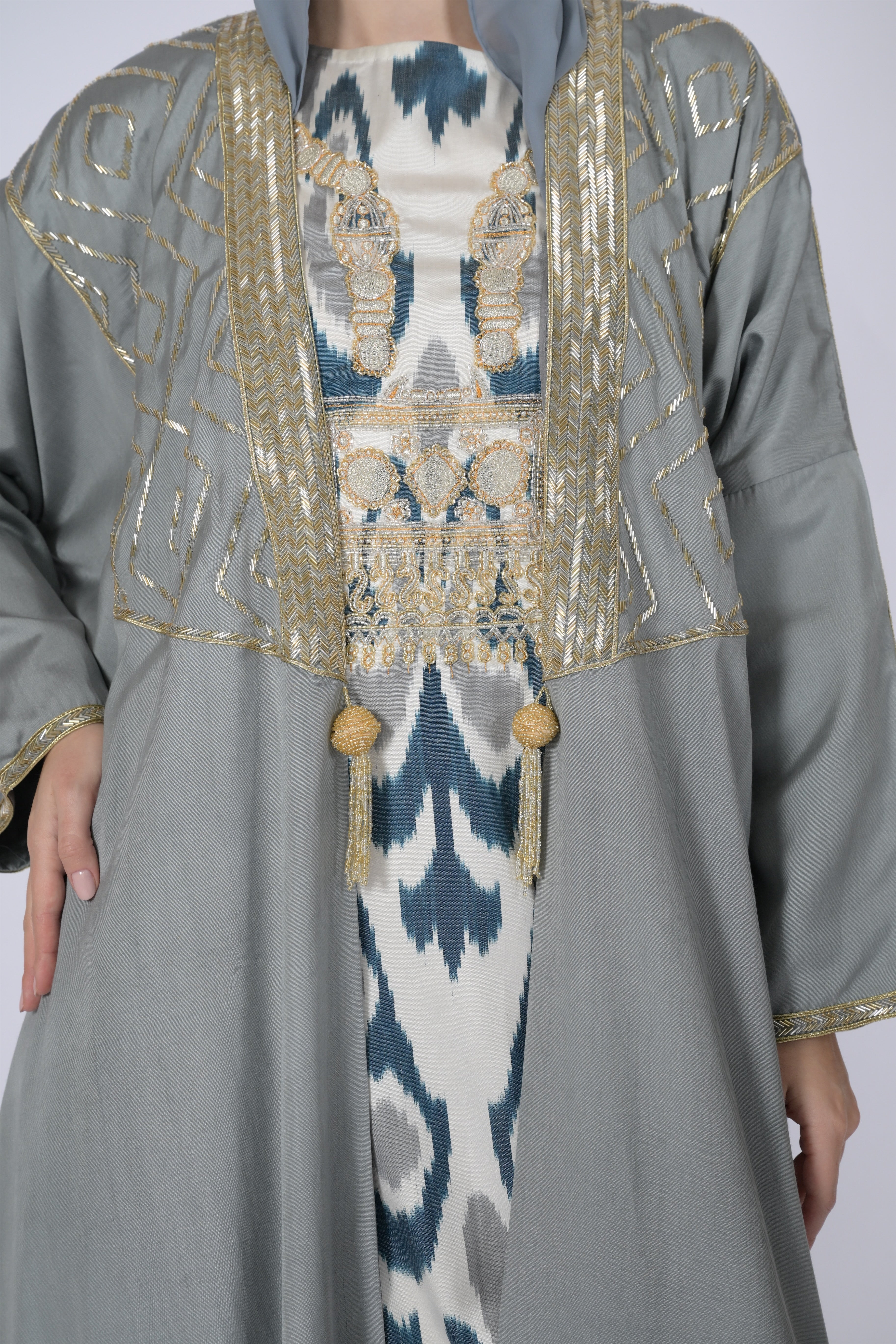 BISTH MOIRÉ ABAYA
