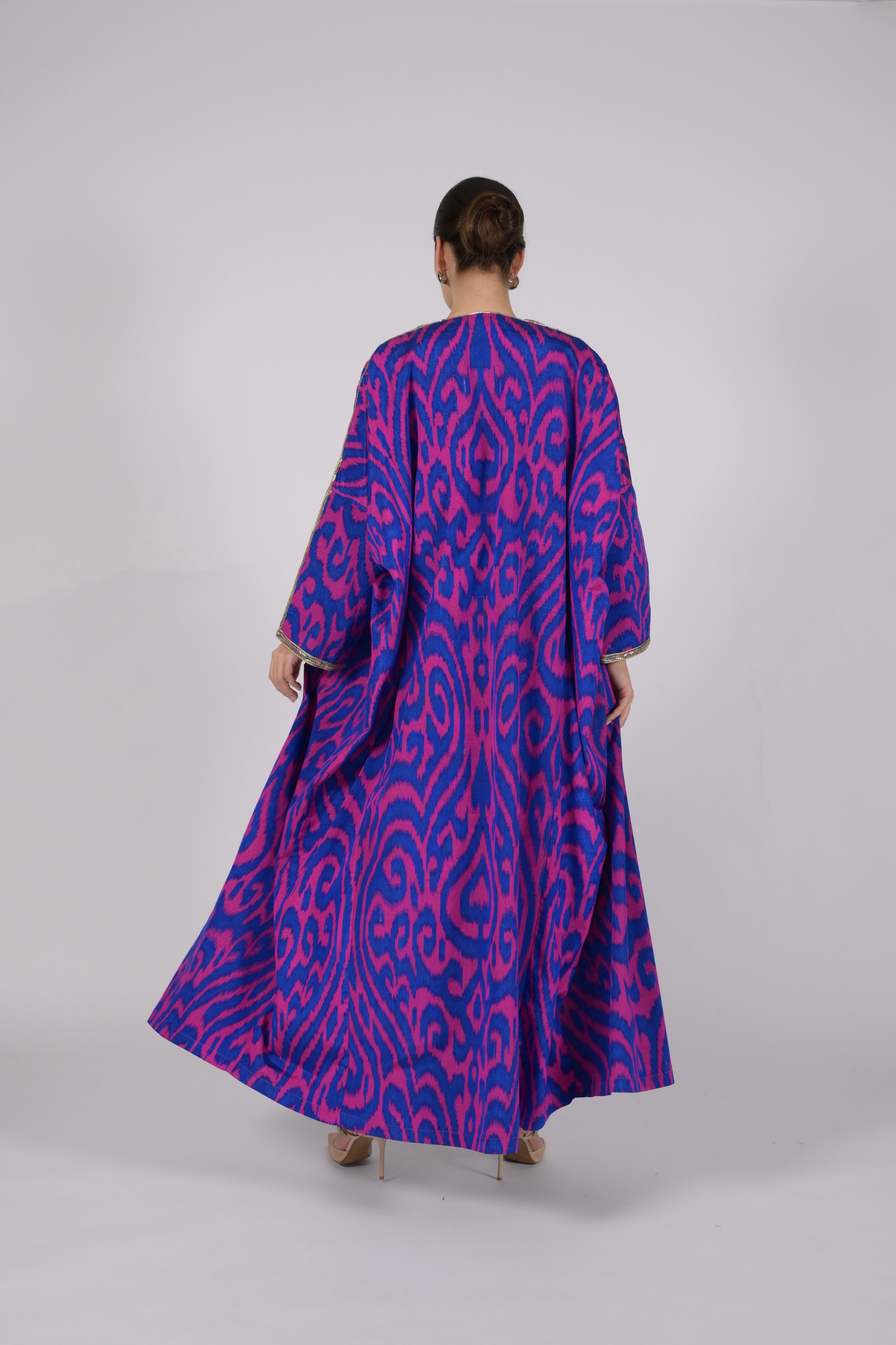 BISTH IKAT ABAYA