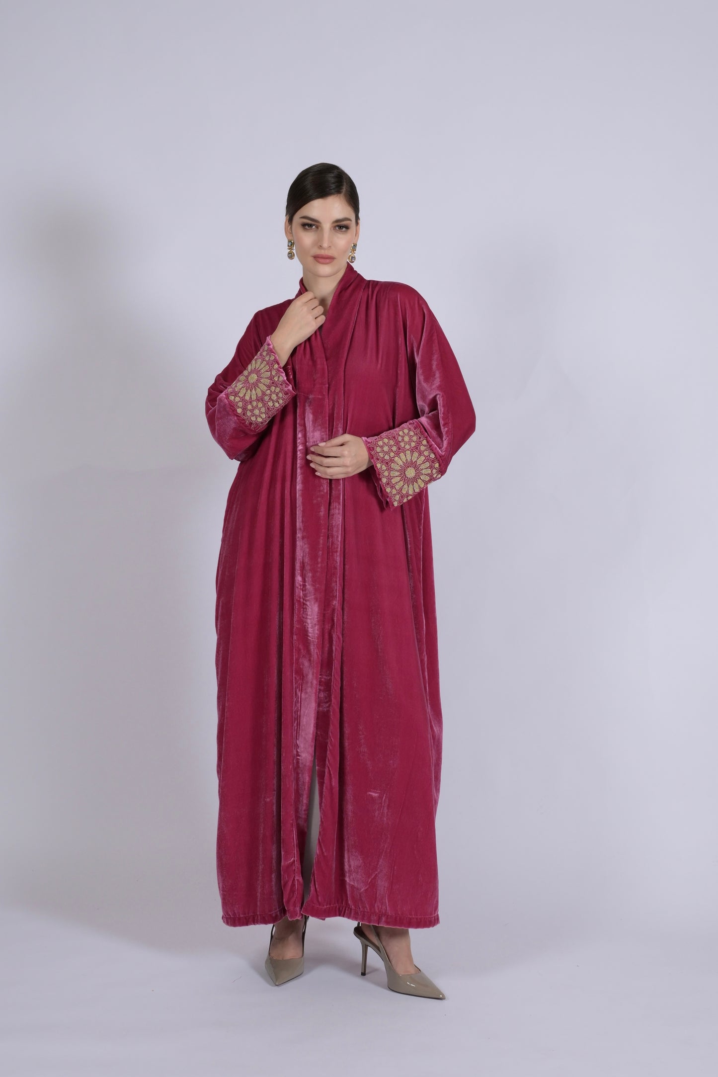 MADAWI VELVET ABAYA